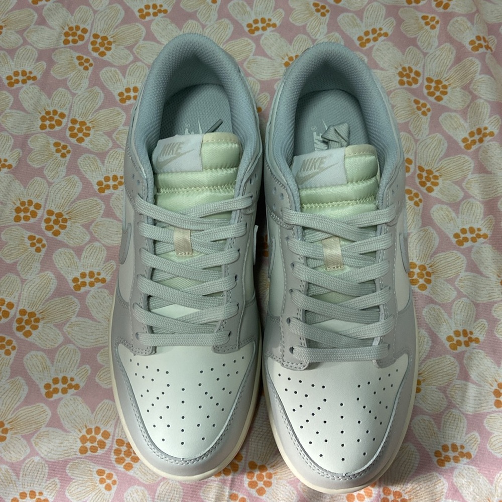 Nike Dunk Grey And White Retro Sneakers - Picture 2 of 8